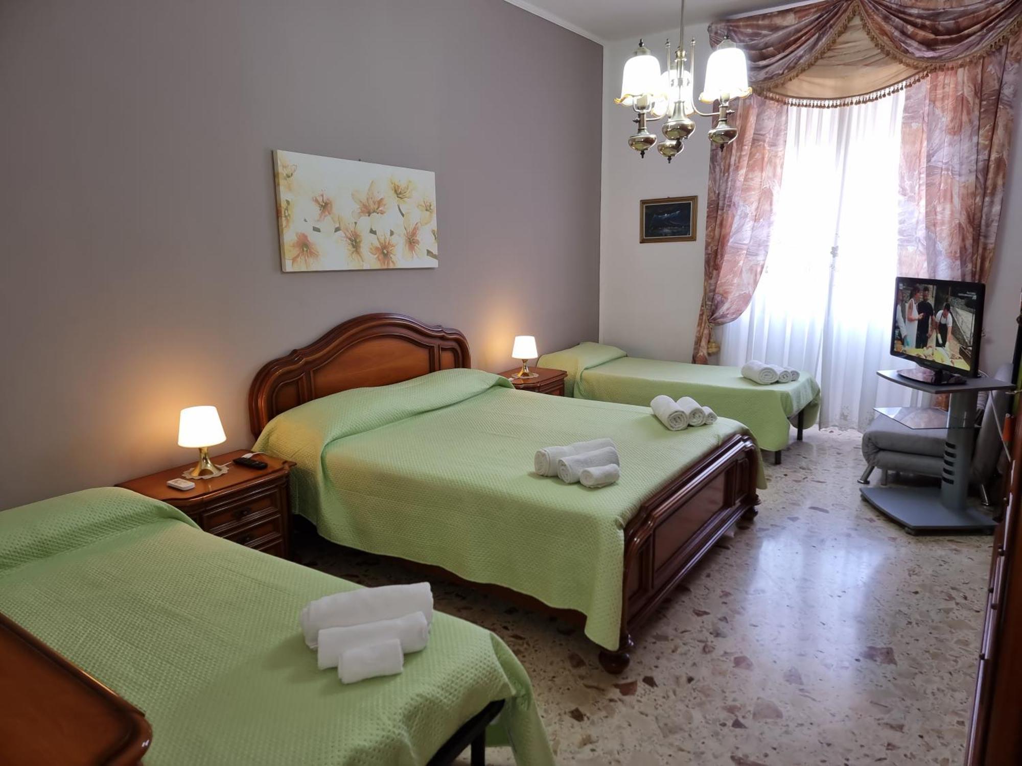 Residenza Margherita - Centralissima Salernes Extérieur photo